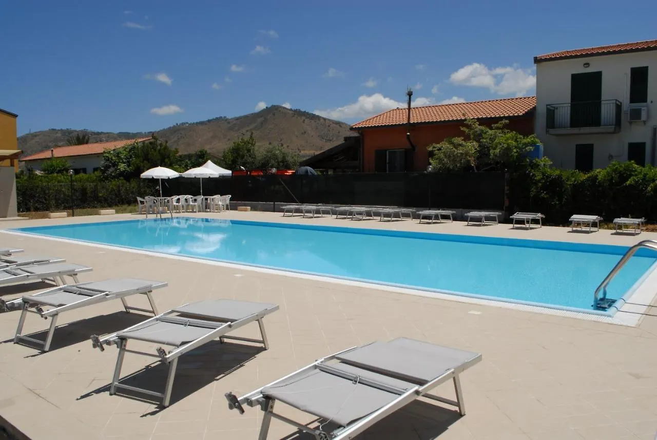Residence Mare Monti ラスカリ イタリア